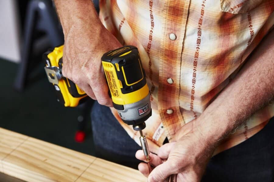What Are The Pros And Cons Of Cordless Power Screwdrivers And Impact Drivers?